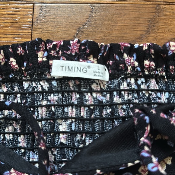 Maternity Dress - Picture 6 of 7